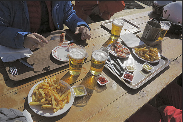 Stop for lunch at the Pointe du Razis refuge, one of the many eating places on the slopes of the ski area