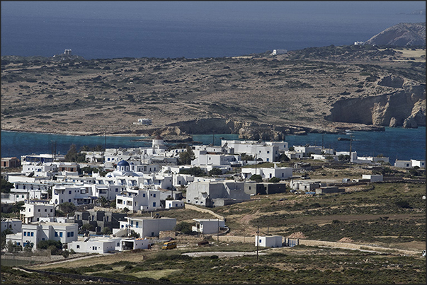 Ammos Bay. Small town of Hora ferry arrival port