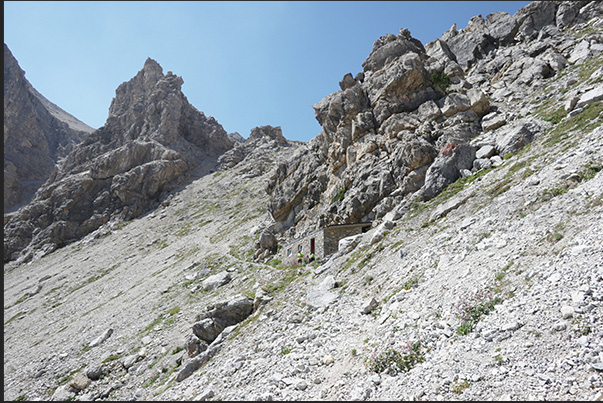 Bivouac just before reaching the Desertes pass (2,553 m)