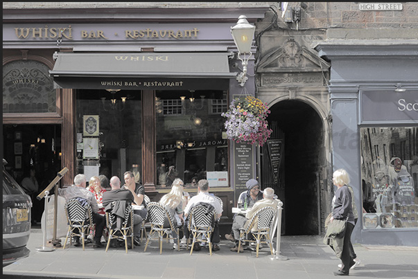 Numerous shops offer tastings of whiskies produced in the region's distilleries Numerous shops offer tastings of whiskies produced in the region's distilleries