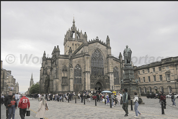 Saint Giles Cathedral in Lawnmarket Street Saint Giles Cathedral in Lawnmarket Street