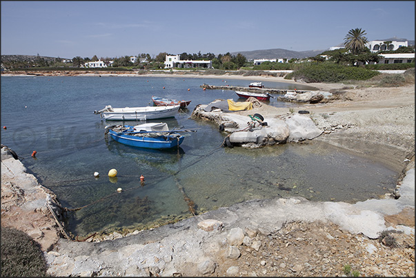 Stretch of the west coast between the villages of Voutakos and Aliki Bay